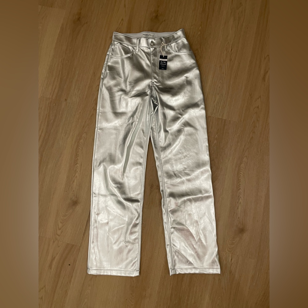Abercrombie and Fitch • Silver Vegan Leather 90s Relaxed Pant - Picture 3 of 7